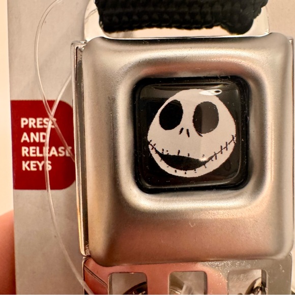 NWT. Jack Skellington keychain. Seat belt buckle style keychain from Buckledown. - Picture 8 of 9